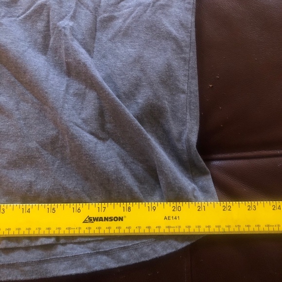 Sparkle Tshirt.  Everyone deserves to sparkle! SZ- xL  Grey top. New. Never worn - Picture 8 of 12